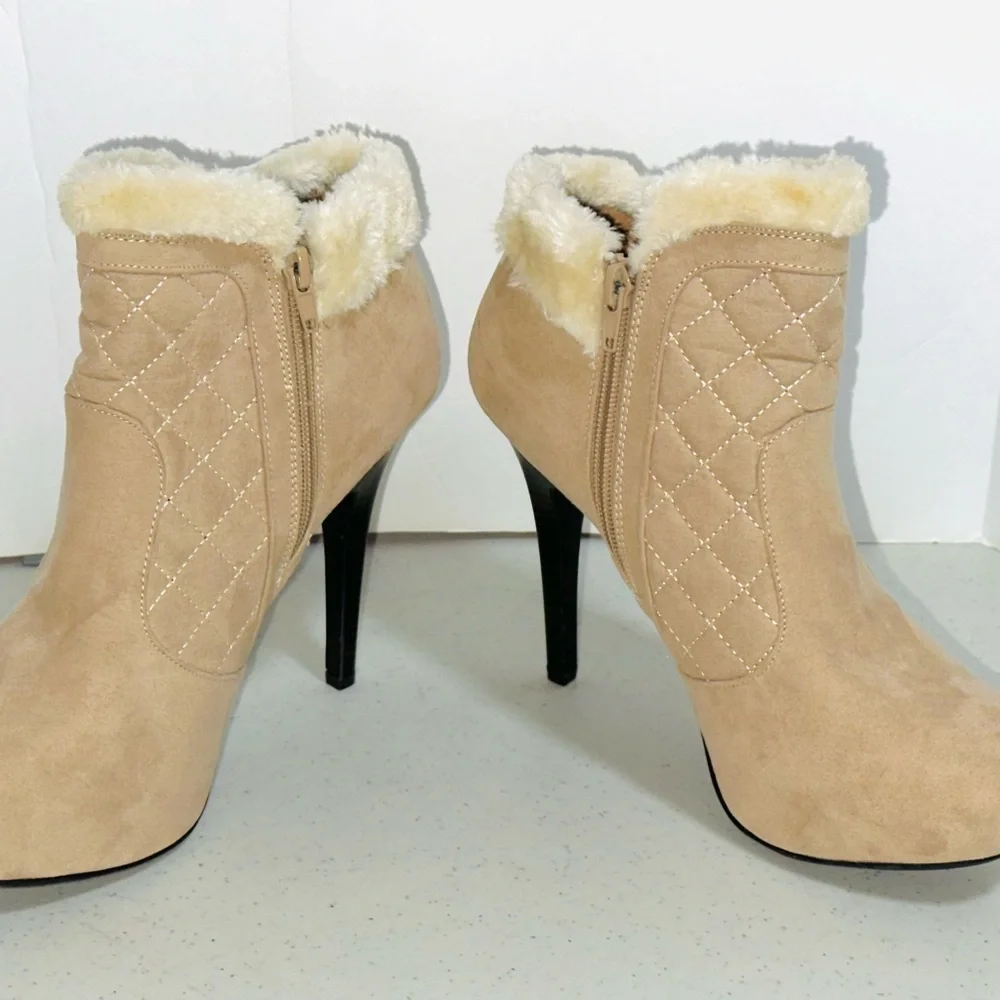 Madeline Girl Faux Suede and Fur Elegant Cream Heeled Boots New - Picture 5 of 10